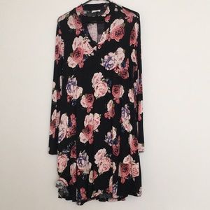 Like new! Long sleeve floral black dress